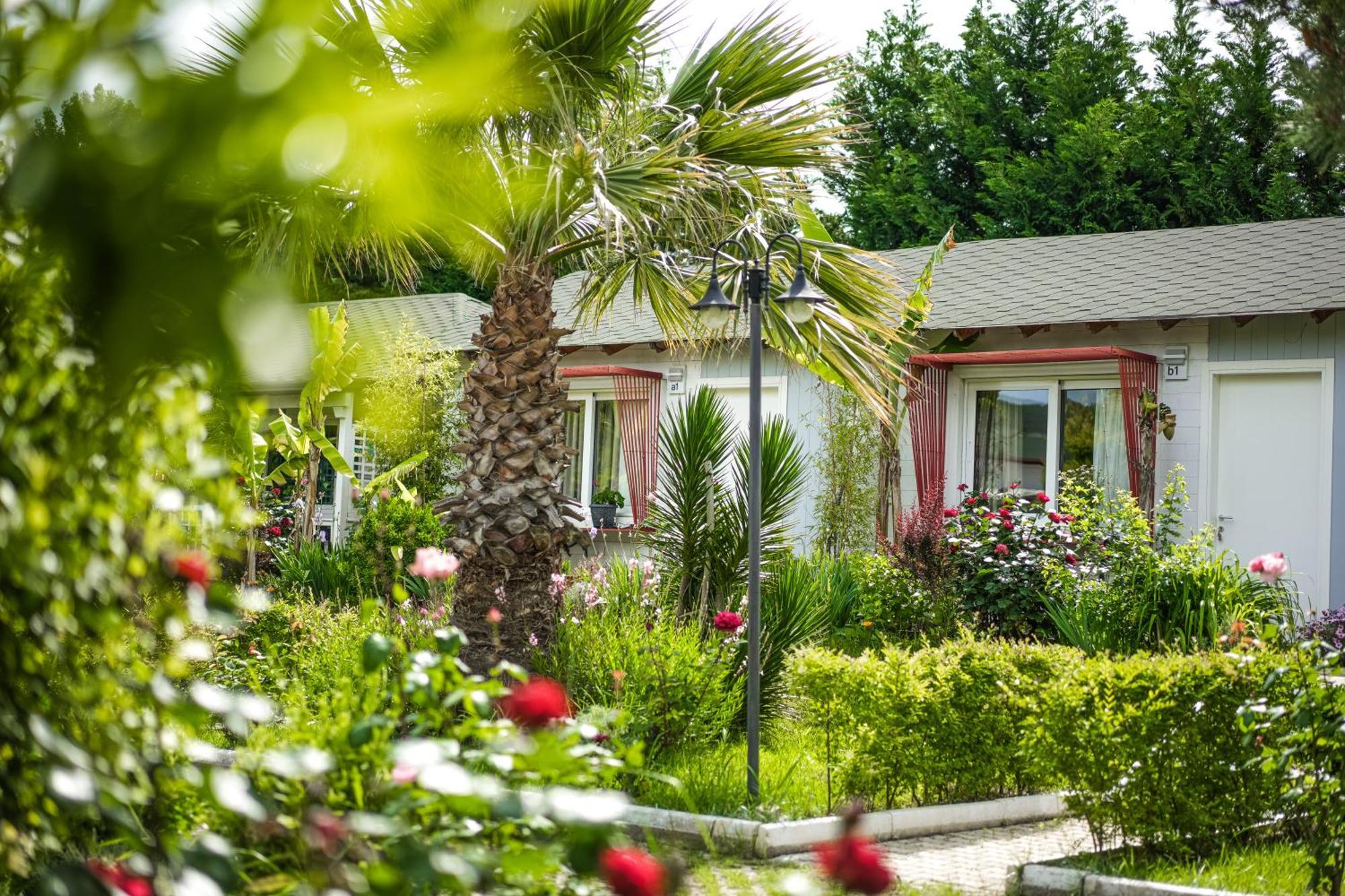Kompleksi Aljoma Fushë-Draçi Exterior foto